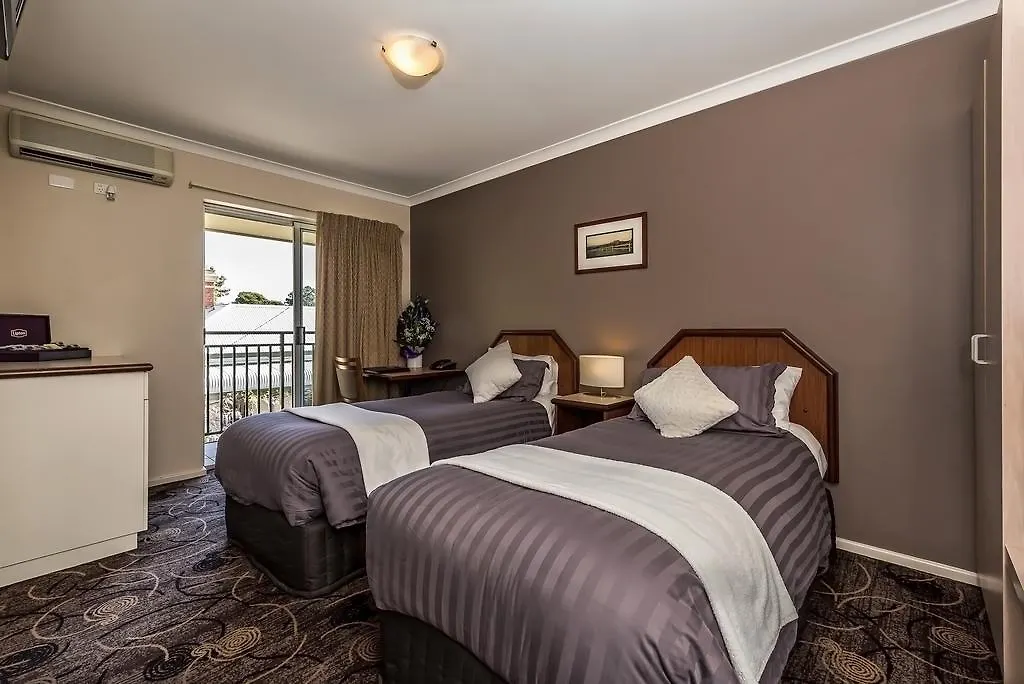 Quality Hotel Bayswater Perth
