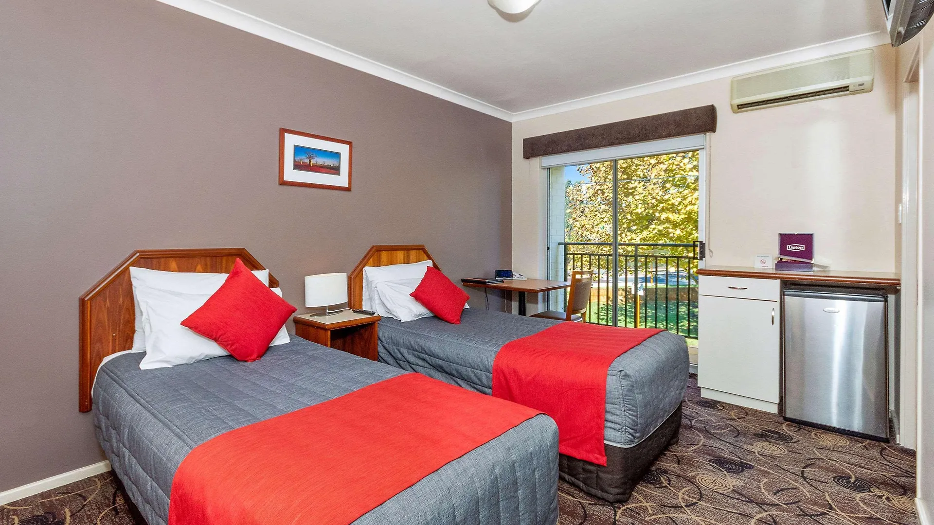 Quality Hotel Bayswater Perth