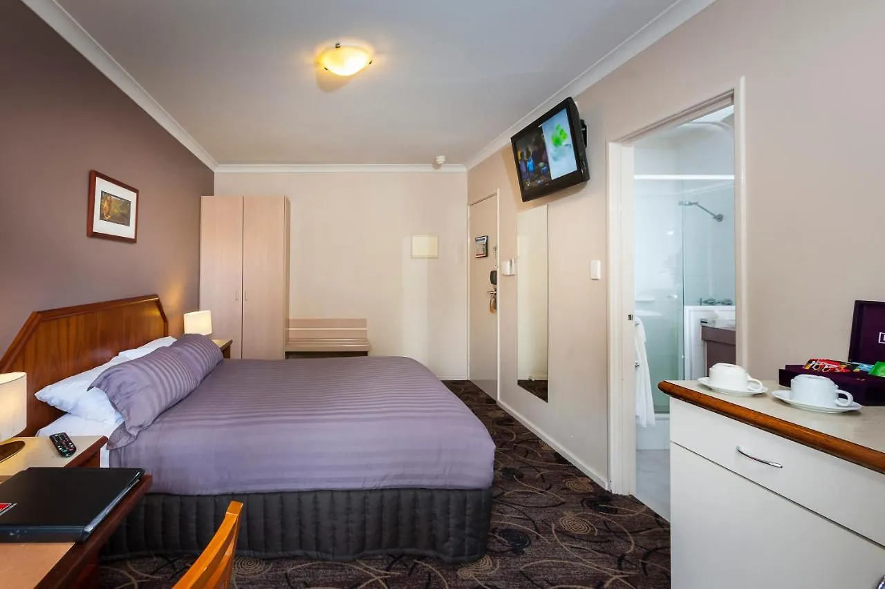 Quality Hotel Bayswater Perth