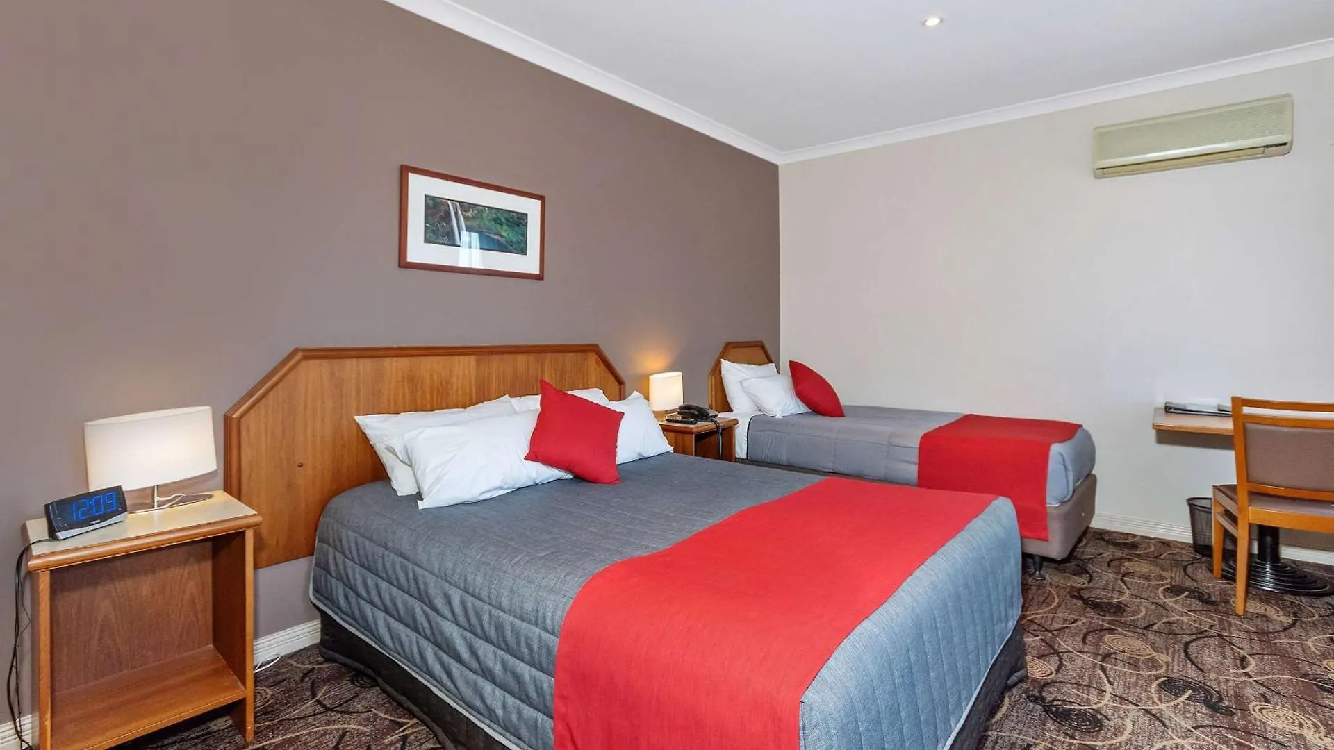 Quality Hotel Bayswater Perth